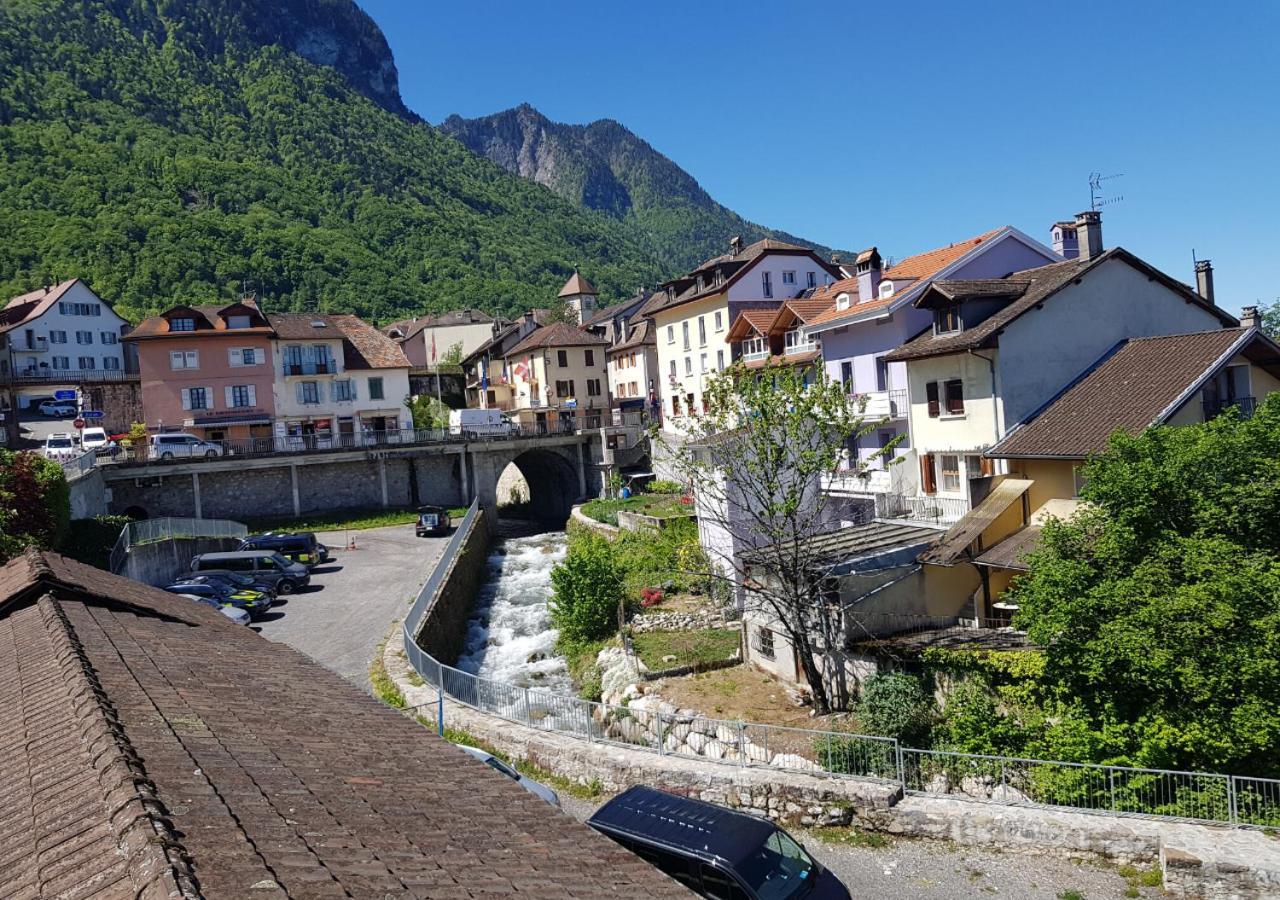 ホテル Le Rivage Saint-Gingolph エクステリア 写真