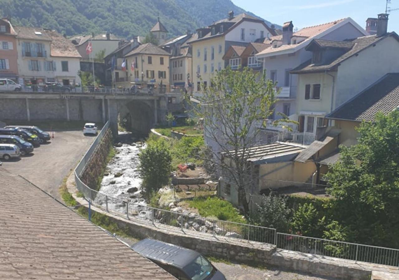 ホテル Le Rivage Saint-Gingolph エクステリア 写真